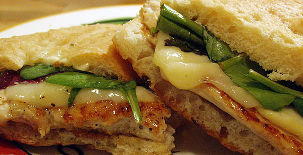 http://www.deliciousdelicious.com/archives/chicken%20sandwich.jpg